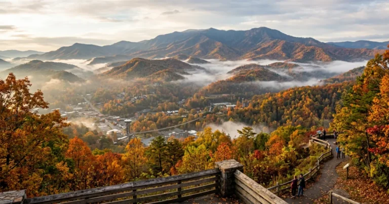 gatlinburg travel guide smoky mountains fall.webp