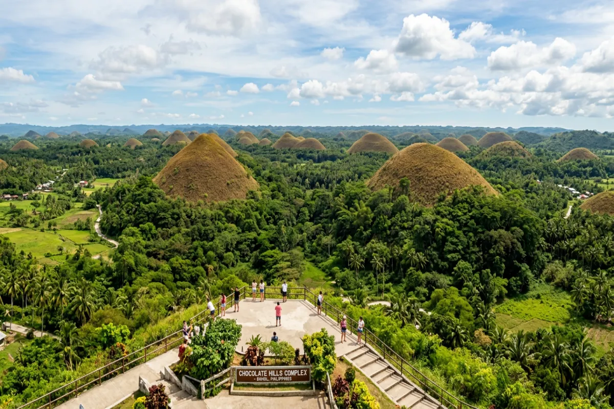 Philippines itinerary highlight - the Chocolate Hills of Bohol